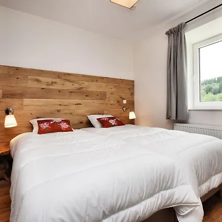 Spacious Holiday In With Large Terrace Hébergement de vacances Libin