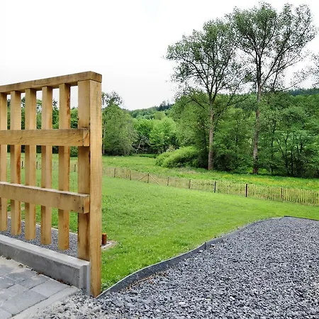Spacious Holiday In With Large Terrace Hébergement de vacances Libin