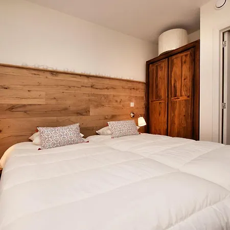 Nyaraló Spacious Holiday In With Large Terrace *
